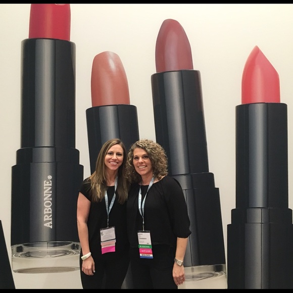 Meet your Posher, Jen - Picture 4 of 4