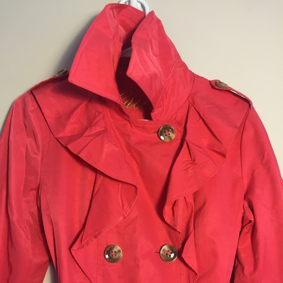 Pink Ruffled Guess Trench - Picture 2 of 6