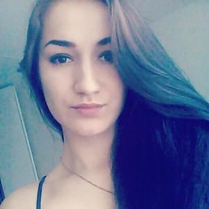 Meet your Posher, Mariana