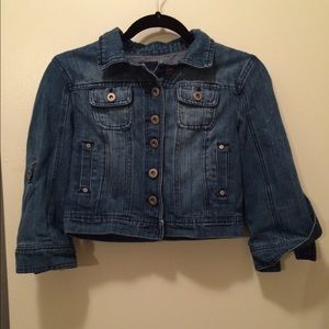 Cropped denim jacket
