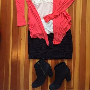 Patterned Black Pencil Skirt