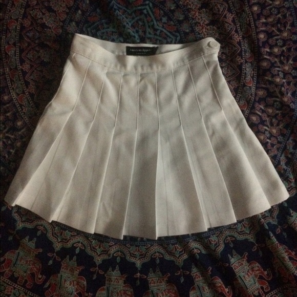 American apparel white tennis skirt