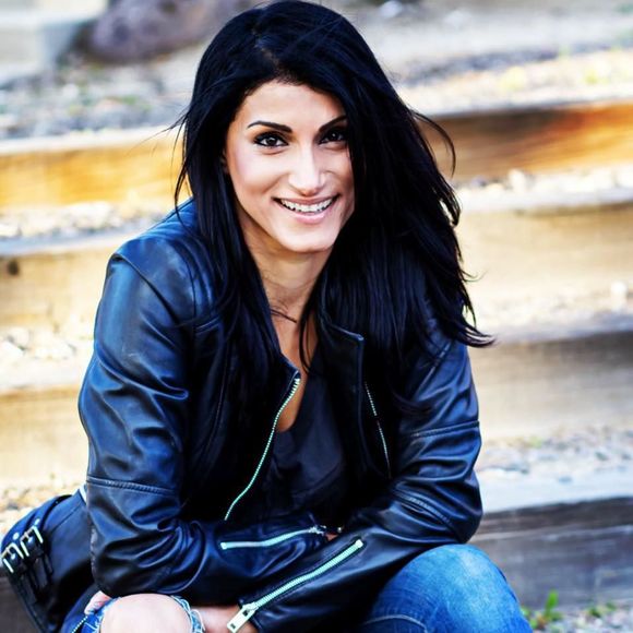 Meet your Posher, Donya