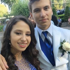 Meet your Posher, Bess