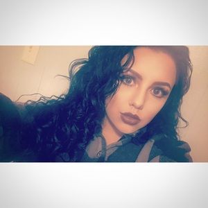 Meet your Posher, Brooke