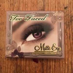 Too Faced Matte Eye Shadow Pallet