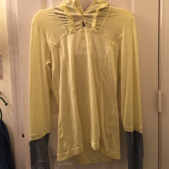 Work-out half zip up
