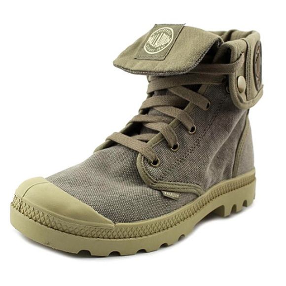 Size 8 Palladium Baggy Canvas Boot