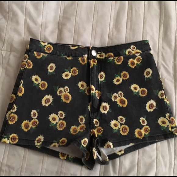 Floral print shorts