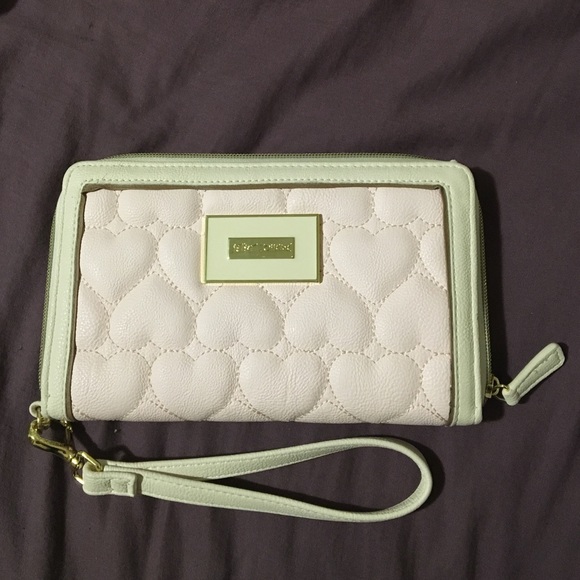 Brand new looking Betsy Johnson wristlet