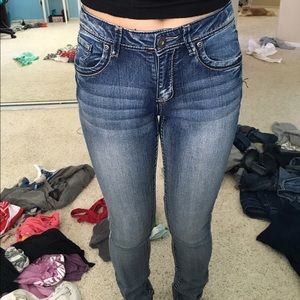 very cute jeans