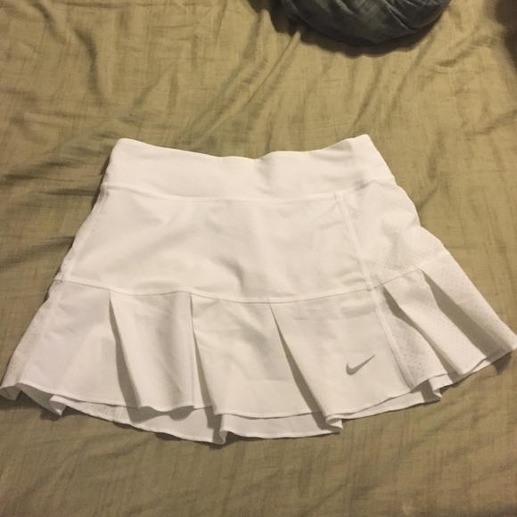 Nike tennis skirt