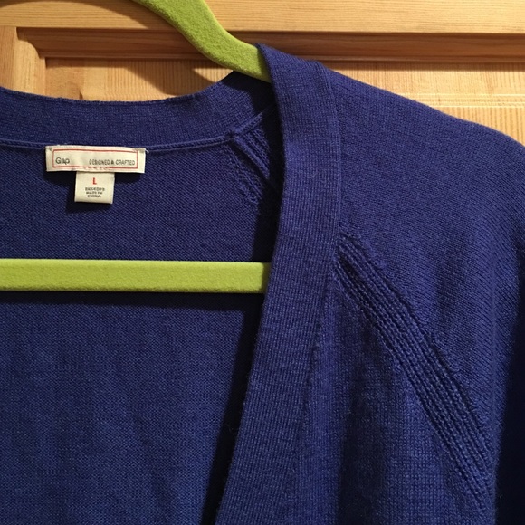 Cardigan - Picture 2 of 4