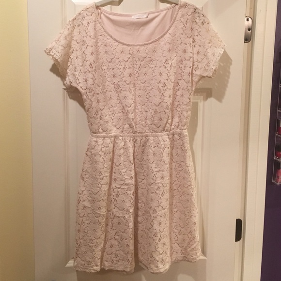 Simple Lush lace dress! Size medium!