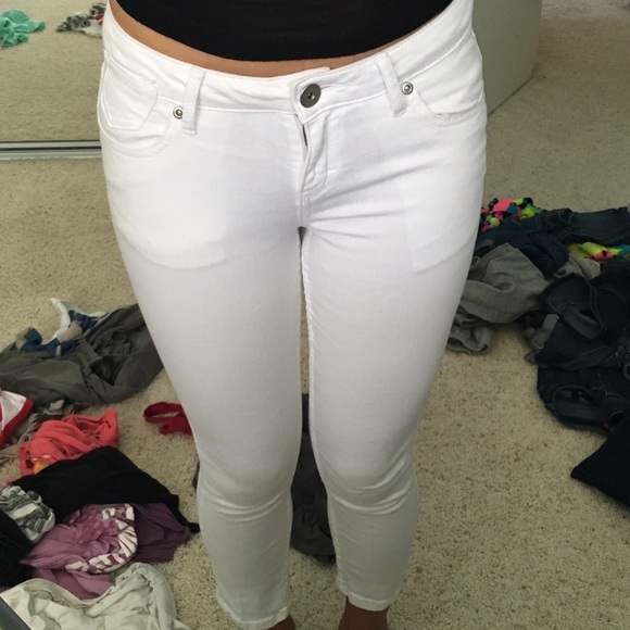 white summer capris