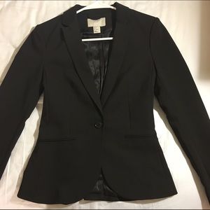 BLACK FITTED BLAZER