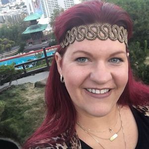 Meet your Posher, Christina