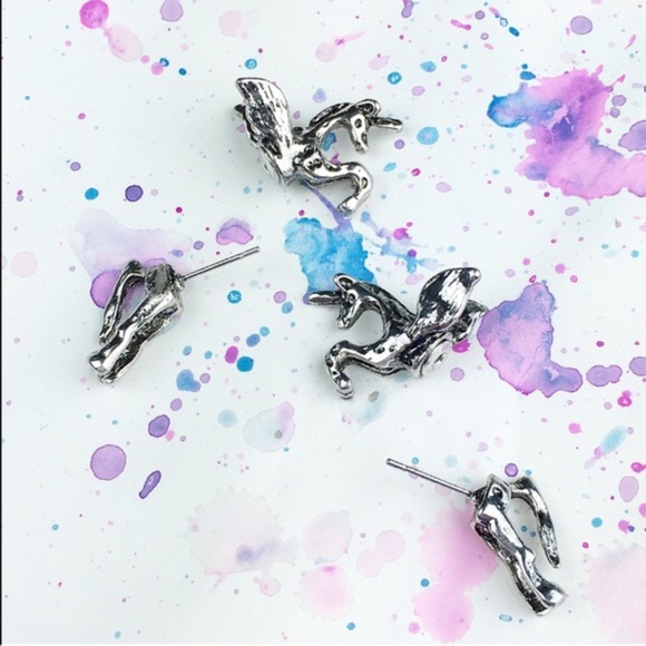 LAST❤UNICORN EARRINGS🦄 - Picture 4 of 5