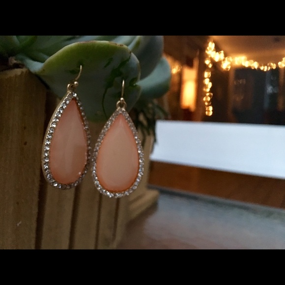 Beautiful teardrop earrings
