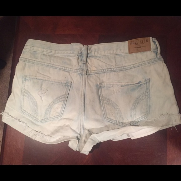 Hollister Shorts - Picture 2 of 2