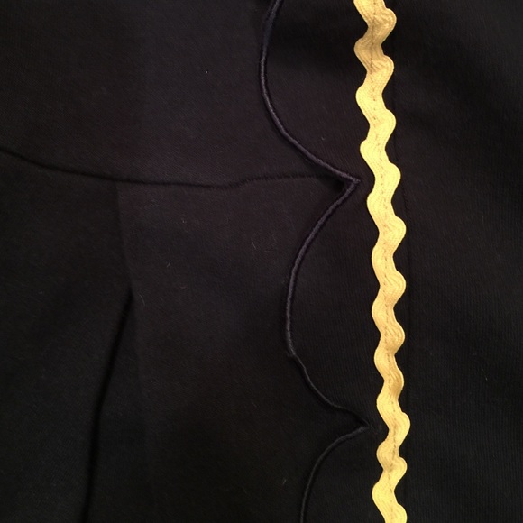 Designer Vivetta scalloped trim dress - Picture 2 of 3