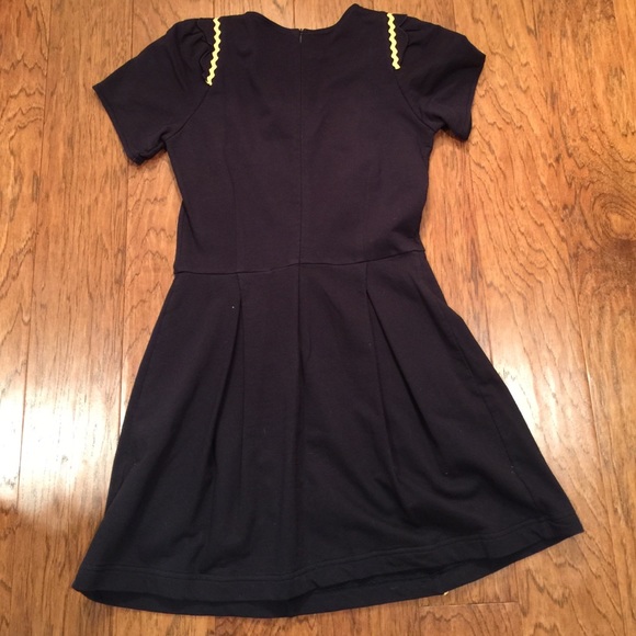 Designer Vivetta scalloped trim dress - Picture 3 of 3