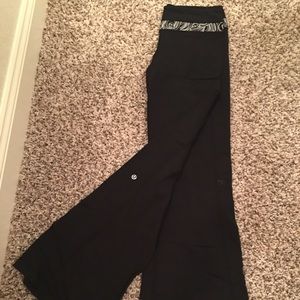 Stickey older style groove pants.