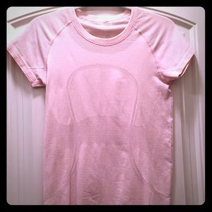 Lululemon run swiftly crew