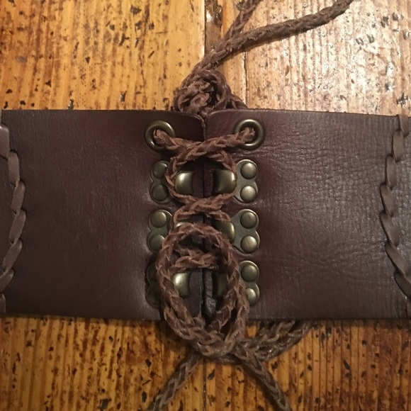 Corset Belt in Genuine Brown Leather - Picture 2 of 4
