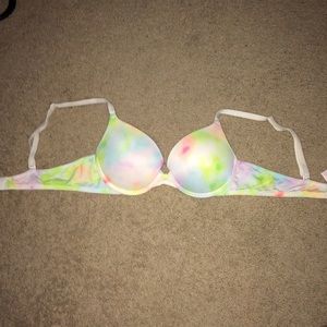 VS PINK tie-dye push-up bra