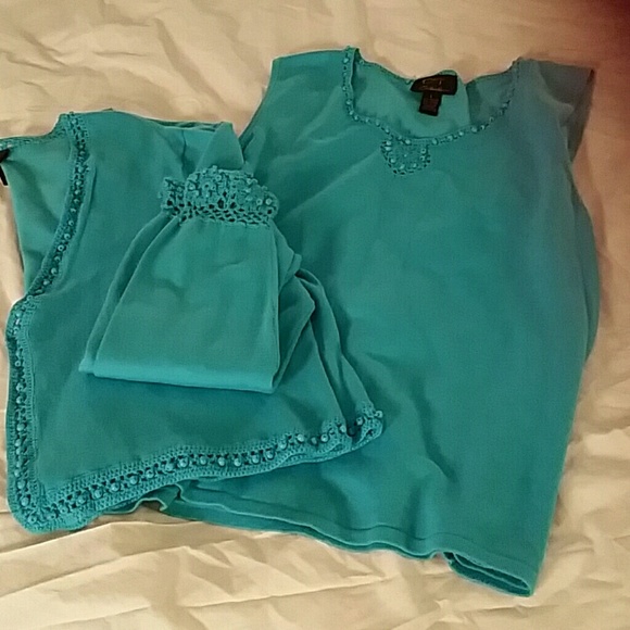 2pc sweater and sleeveless top