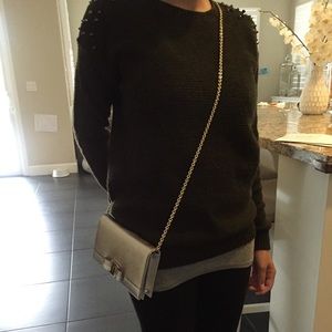 Meet your Posher, Sarinya