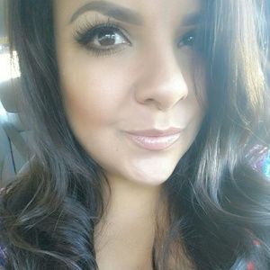 Meet your Posher, Vanessa