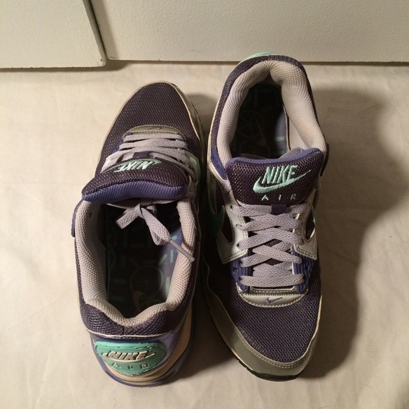 Women's Nike air max size 7