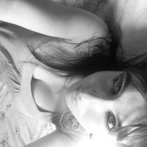 Meet your Posher, Ambar