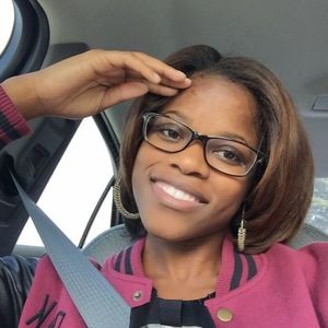 Meet your Posher, Lashawnda