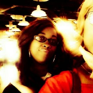 Meet your Posher, Dominique