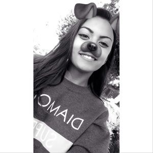 Meet your Posher, Makayla