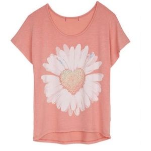 Daisy Heart Tee
