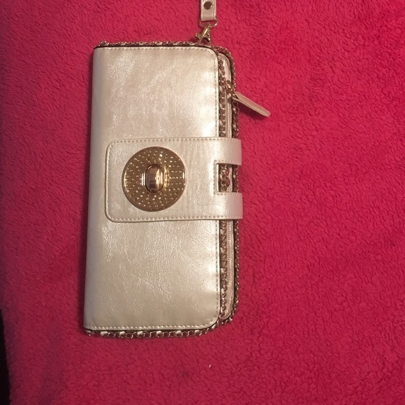 Cream & gold wristlet wallet