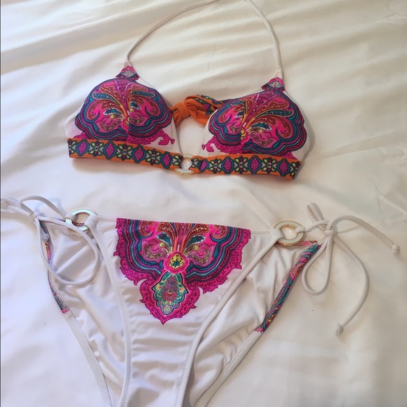 Victoria's Secret white paisley swimsuit - Picture 2 of 4