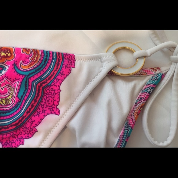 Victoria's Secret white paisley swimsuit - Picture 3 of 4