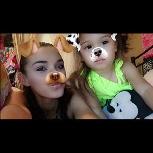 Meet your Posher, Manuela