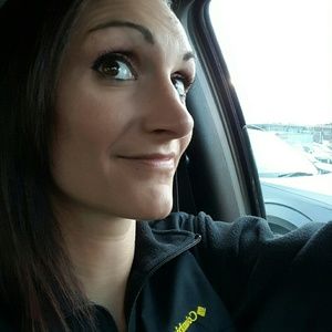 Meet your Posher, Ashley