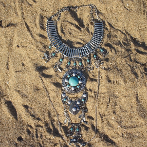 2 LEFT⚠️Statement Necklace w/ Turquoise Stones - Picture 2 of 4