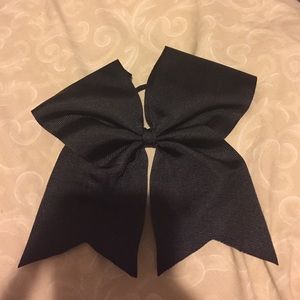 Plain black bow