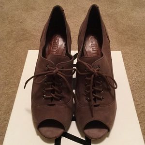 NIB Schutz Peep Toe Oxford Bootie