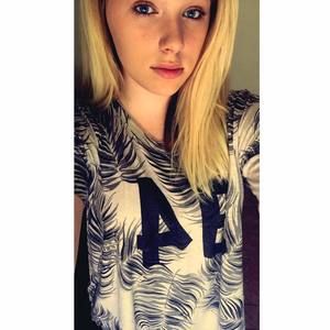 Meet your Posher, Lora grace