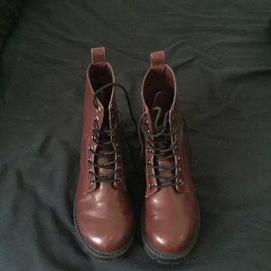 H&M Maroon Docs