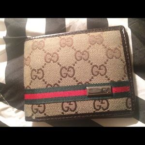Gucci Authentic wallet